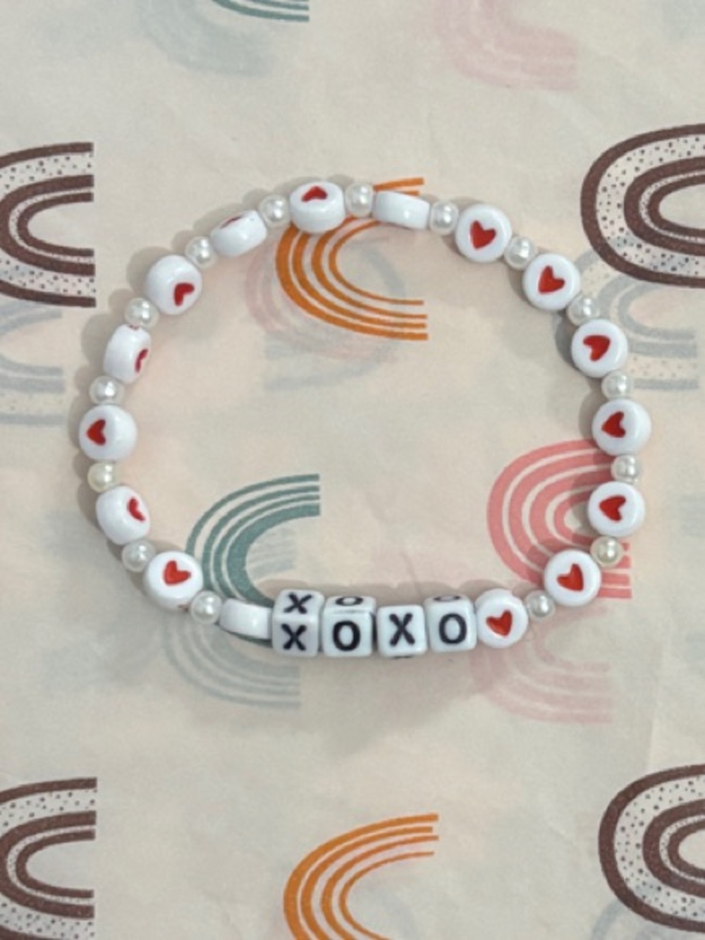 XOXO Kids Beaded Bracelet - White with Red Hearts